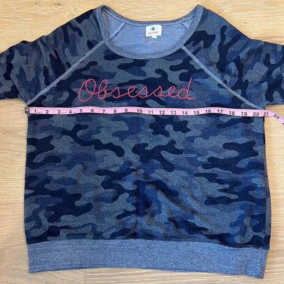 Sundry Obsessed Pullover Crewneck Sweatshirt Blue Camo Embroidered Sweater Top - Picture 10 of 12